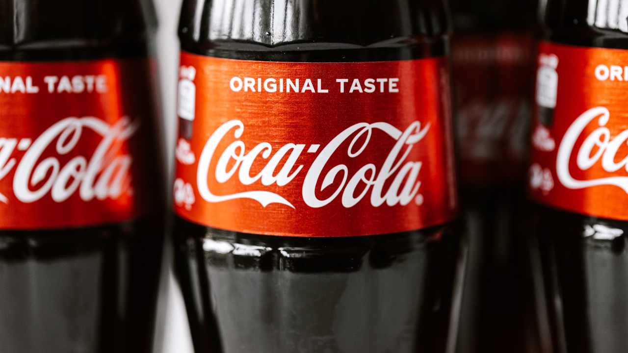 Coca Cola bottiglie 21-08-2022 dimagrire