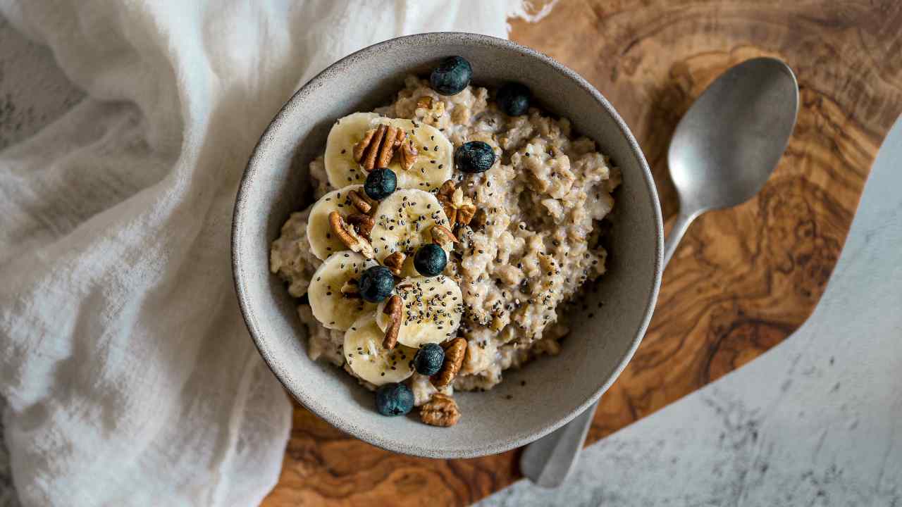 Porridge proteico ricetta