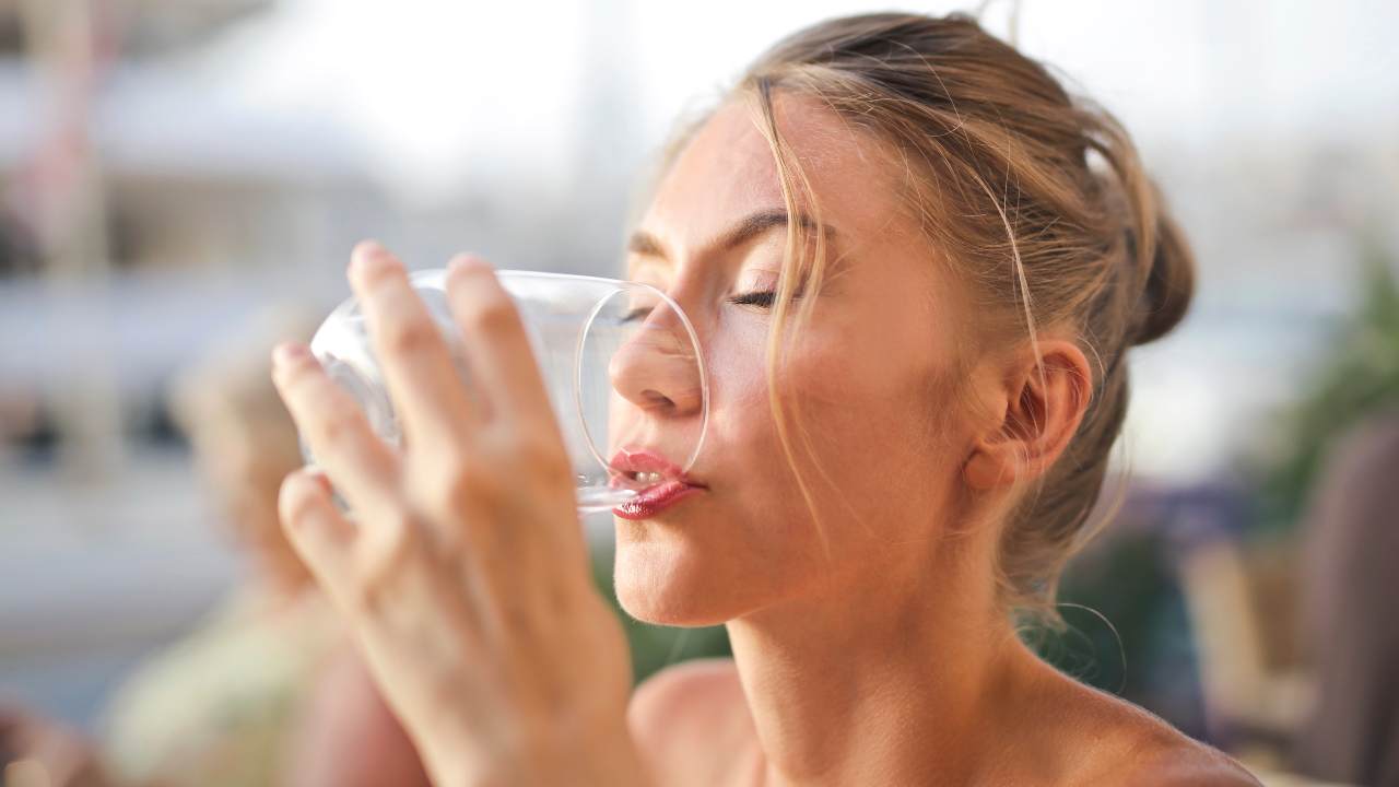 Bere più acqua come fare 